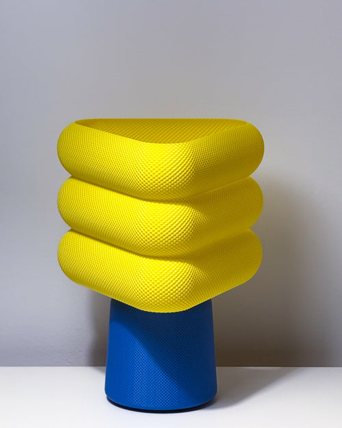 Retro-Tischlampe Lume in Blau-Gelb mit Korbstruktur, 3D-gedruckt – TAO Dekor
