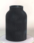 Vase Luna in Phantomblau – changierender Farbwechsel im Licht (Video)